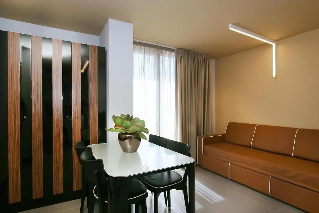 Residence Terminus Римини