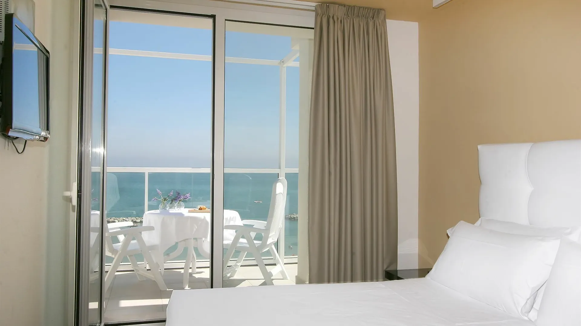 **** Aparthotel Residence Terminus Rimini Italy